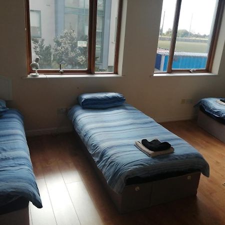 2 Bedroom, 2 Bathroom Apartment Дублин Экстерьер фото